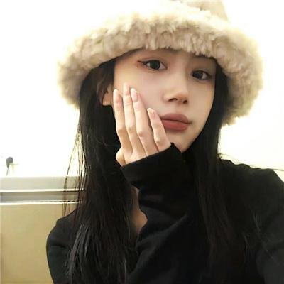 《某网红街头被认错，遭路人追骂三条街》配图